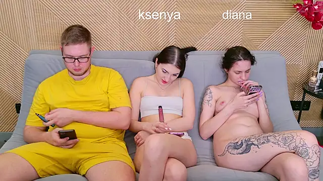 Ksennyのウェブカメラショー