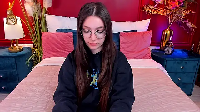 GiaCale's Live XXX Chat