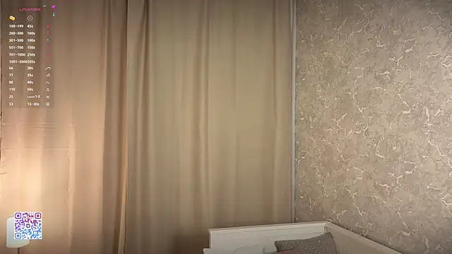 SolLocy Adlı Modelin Canlı XXX Sohbeti