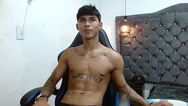 luka_big18 Adlı Modelin Web Kamerası Şovu