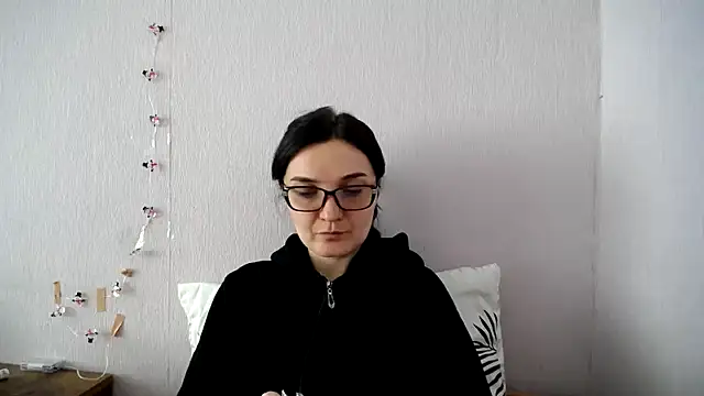 Shiny_gine's Live XXX Chat