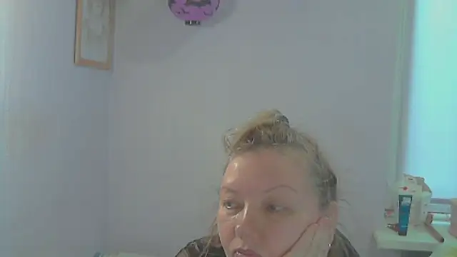 Lusi-777 Live XXX-chat