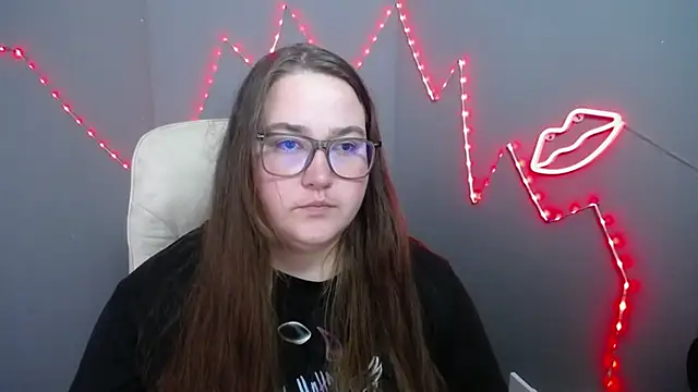 XX_Daniella_XX Adlı Modelin Canlı XXX Sohbeti