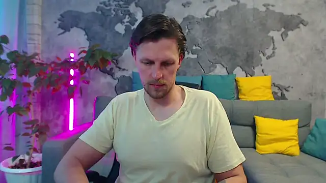 VikingChrisss Adlı Modelin Canlı XXX Sohbeti