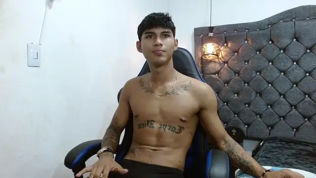 luka_big18's Live XXX Chat