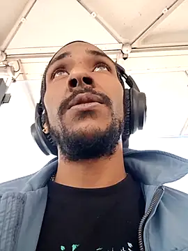 عرض كام Mikaaa97