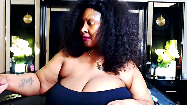 Show Webcam de MONSTERTITS44DDD