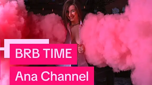 AnaMills' Live XXX Chat