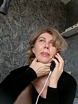 stellahere8 Chat XXX in diretta