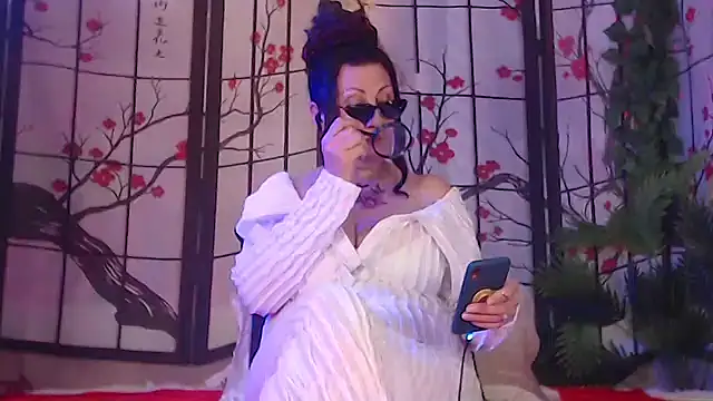 NightOrhideya's Live XXX Chat