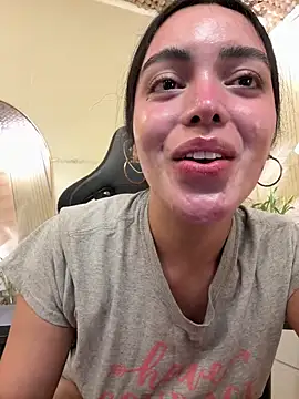 TS-SimplyTheBest Adlı Modelin Web Kamerası Şovu