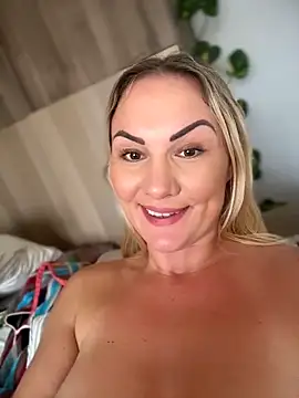 Chat +18 de NastyMilf_ ao vivo