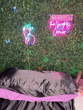 Sembang XXX Secara Langsung RenaThickAss