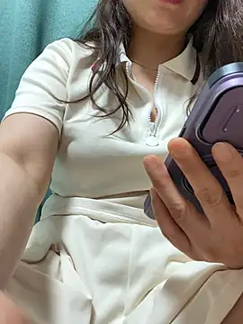 Ava_xxx 即時 XXX 聊天