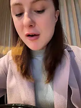 Dina_Tease élő XXX-chatje