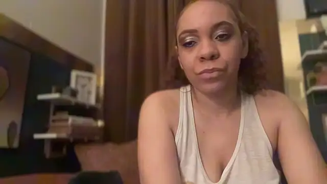 Show de Sanaawest na webcam