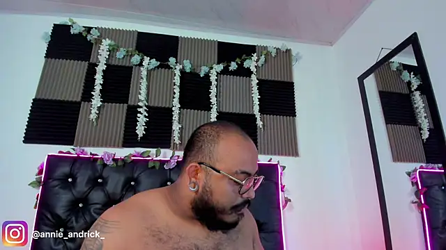 _Annie_Andrick_ 网络视讯表演