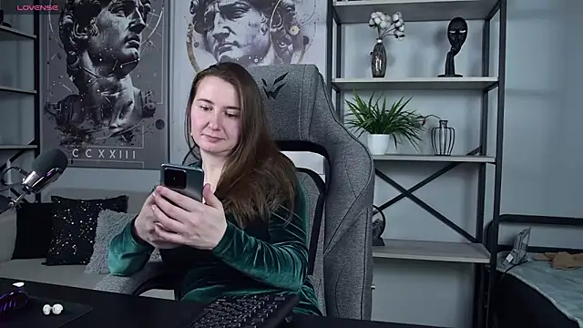 Golden_Dragon Chat XXX live