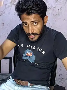 Pokazy przed kamerką – HotXKrish