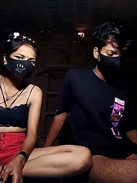 Show modela COUPLE-HOTS na web-kameri