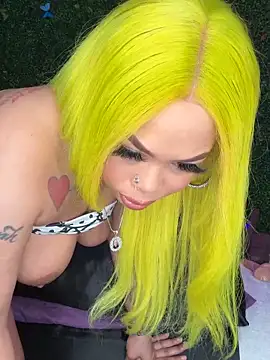 Chat XXX en directo de RenaThickAss