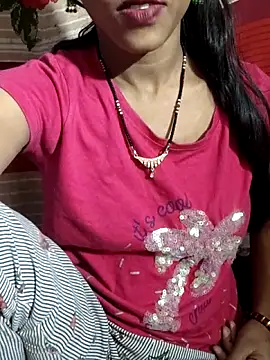 Itz_Aisha__のライブXXXチャット