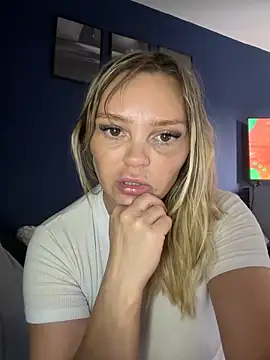 Sky25x – Live XXX-chat