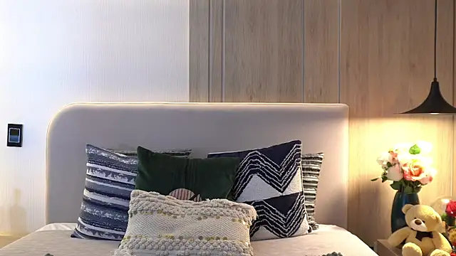 Show modela KalaBeckett_ na web-kameri