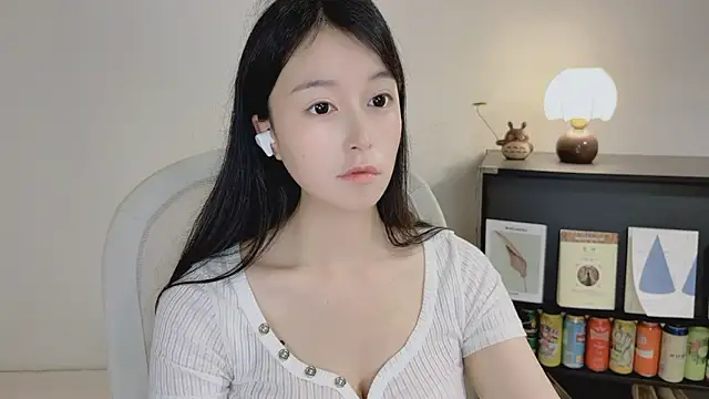 XXX chat uživo modela Onechestnut