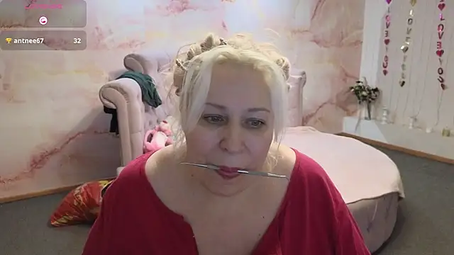 Penelope_Pinky Show in webcam