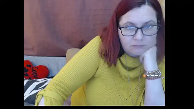 PlayfullMature live XXX chat