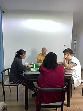 xiaoyi-10 live XXX chat