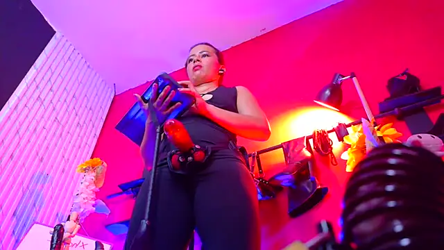 โชว์เว็บแคมของ MistressSlut1