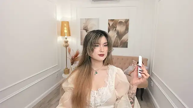 دردشة AnneTLi الجنسية المباشرة