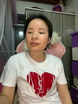 Ivy_Trix2's Live XXX Chat