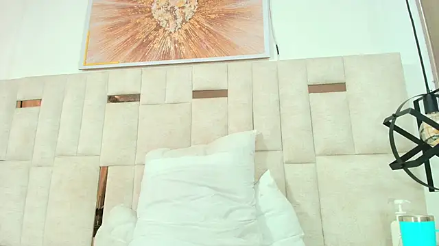 Katey_Curvy01_ Obrolan Langsung XXX