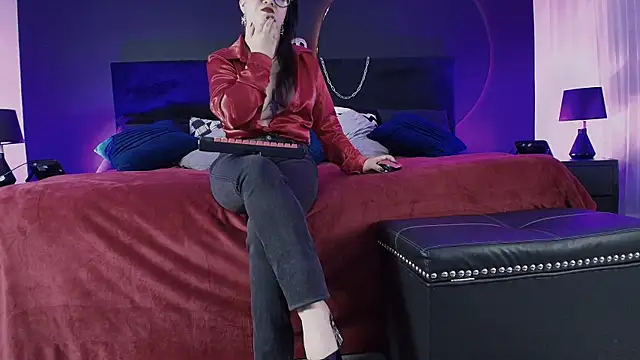 _Jade_16's Live XXX Chat