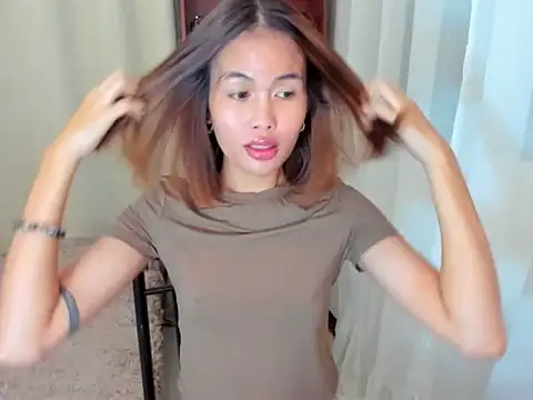 YougotLara Pertunjukan Webcam