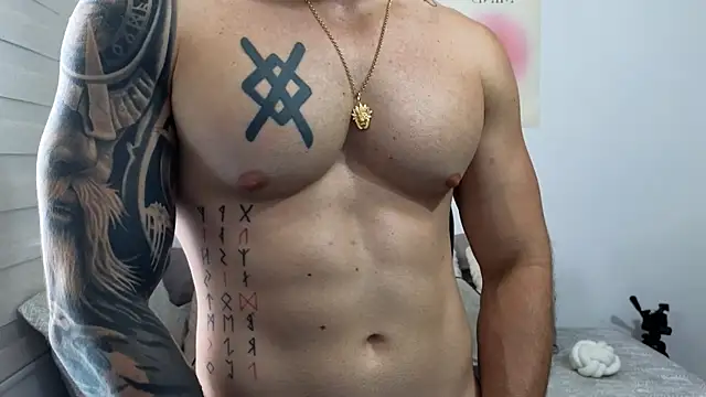 Isaac_Carter Adlı Modelin Web Kamerası Şovu