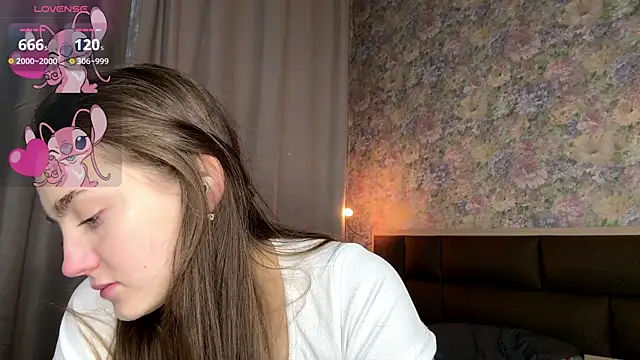 Czat XXX na żywo – LoraDavi