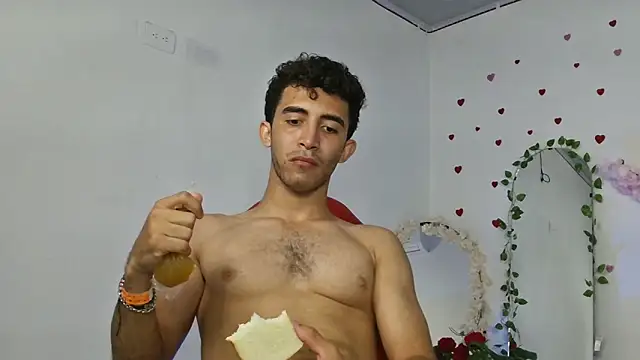 Caius_fox Show Webcam