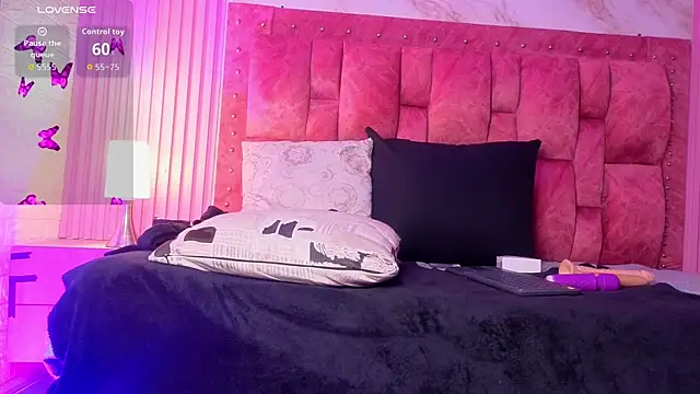 goldilockss15 Adlı Modelin Web Kamerası Şovu