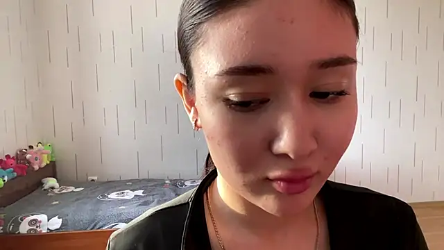 Chat XXX en directo de YourMiIa