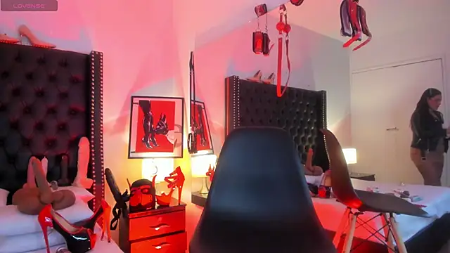 Chatroom XXX en direct de skarlethbelluci