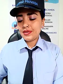 Chat XXX en directo de MAYE__13