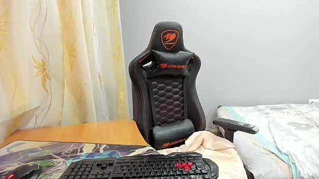 Show de iliaskrislove na webcam