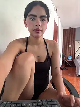 kitty_rousse01: απευθείας συνομιλία ΧΧΧ