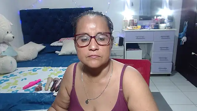 Chat XXX en directo de pervert_mommy_