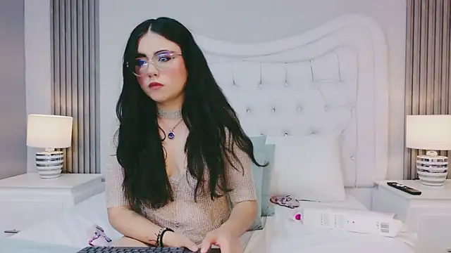 ScarlettPetrova: онлайн-секс-чат