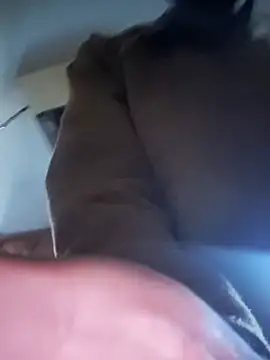 InnocentLetsgetit123: διαδικτυακό σόου στην κάμερα